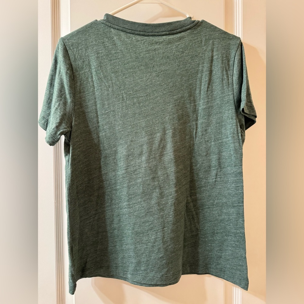 NWT Miami Hurricanes Green V-Neck T-Shirt with Orange and White Accents Size S - Picture 2 of 6